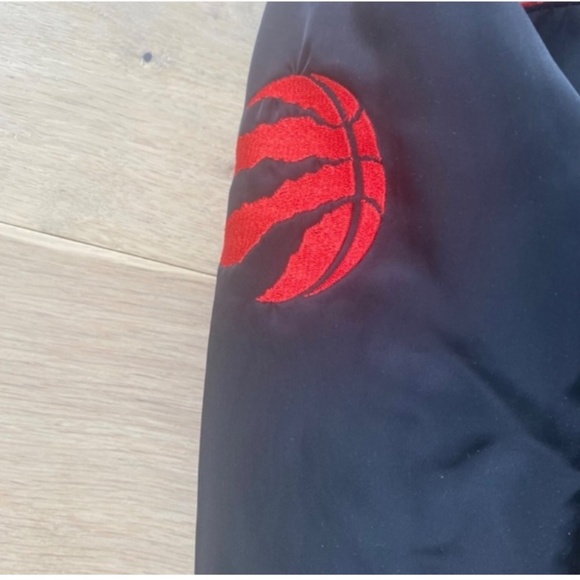 Toronto Raptors Coat Jacket - Picture 4 of 6